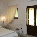Oda ve Kahvaltı Masseria Tolla 4*