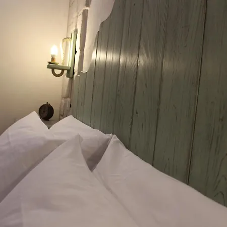 Masseria Tolla B&B 오스투니