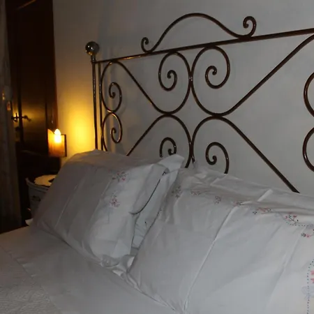 Masseria Tolla Bed & Breakfast *