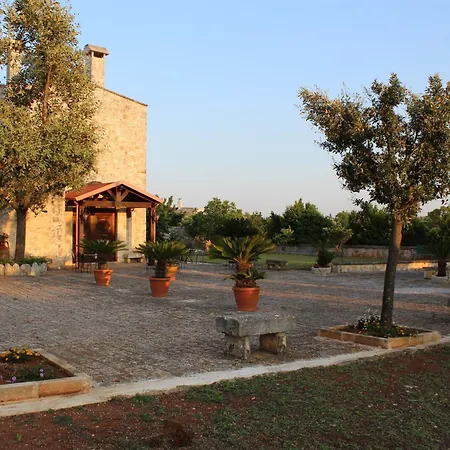 Masseria Tolla Bed & Breakfast