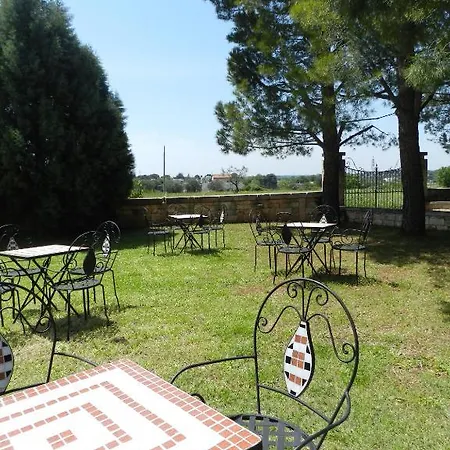 B&B Masseria Tolla 오스투니