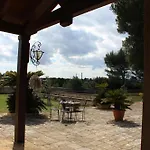 Bed & Breakfast Masseria Tolla 4*