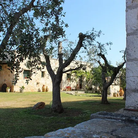 לינה וארוחת בוקר Masseria Tolla *