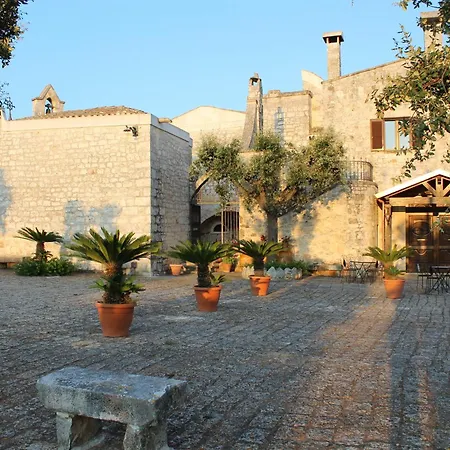 Masseria Tolla Bed and Breakfast