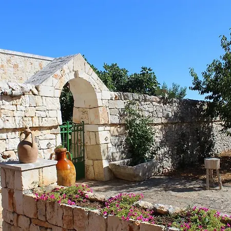 Masseria Tolla Couette-café